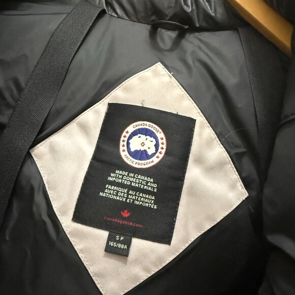 Canada Goose Parka - Picture 6 of 16
